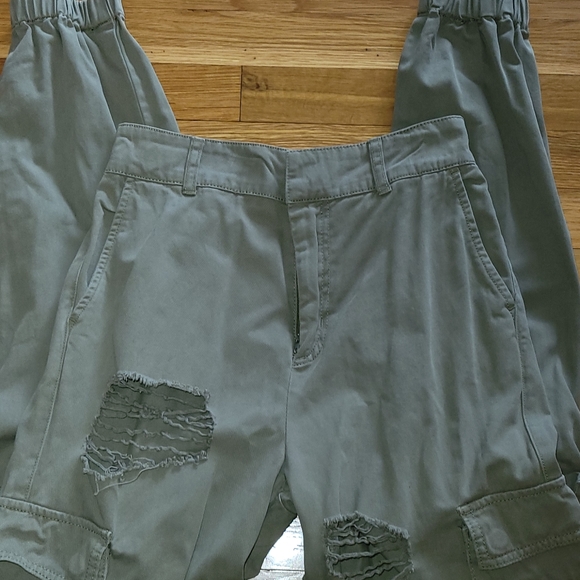 Forever 21 Shredded Destruct Cargo Pants S - Picture 2 of 5